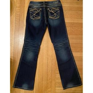 Silver Suki 29” x 32” jeans
